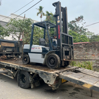Thuê xe nâng Nhật phục vụ dự án mở rộng nhà máy tại Mê Linh | Xe Nâng Minh Khôi