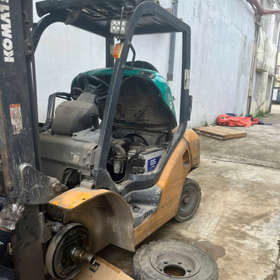 Xe nâng đang chạy bị mất điện đột ngột – Kiểm tra hệ thống điện và điều khiển | Xe Nâng Minh Khôi