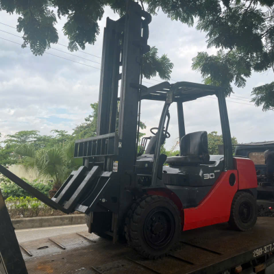 Sửa xe nâng tại Gia Lâm Hà Nội – Hỗ trợ tận nơi cho kho hàng và nhà máy | Xe Nâng Minh Khôi