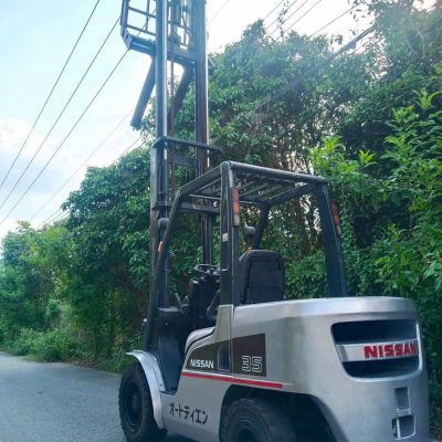 Cho thuê xe nâng tại Long Biên Hà Nội – Giải pháp nâng hạ cho kho hàng