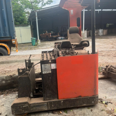 Cho thuê xe nâng tại Thạch Thất Hà Nội – Xe nâng phục vụ sản xuất và kho xưởng