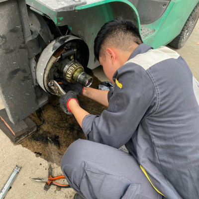 Sửa chữa xe nâng Bắc Giang - Xe Nâng Minh Khôi | Dịch vụ tận nơi, chuyên nghiệp, giá tốt