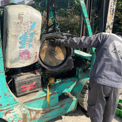 Sửa chữa xe nâng ở Hà Nội | Xe Nâng Minh Khôi – Dịch vụ chuyên nghiệp, tận nơi, giá hợp lý