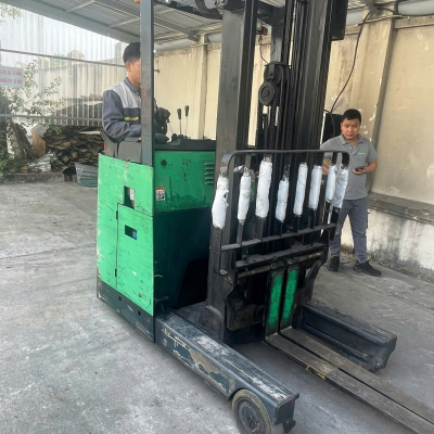 Đơn vị cho thuê xe nâng điện uy tín tại Hà Nội – Xe mới, pin khỏe, giá cạnh tranh | Xe Nâng Minh Khôi