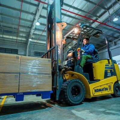 Thay pin xe nâng điện Toyota, Komatsu, Mitsubishi, Nissan tại Hà Nội | Xe Nâng Minh Khôi