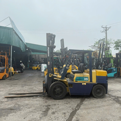 Xe nâng tay không hạ được càng – Khi nào cần gọi kỹ thuật? Xe Nâng Minh Khôi