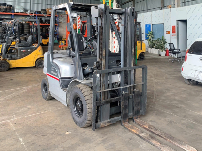 Xe nâng dầu 2 tấn chính hãng, giá tốt | Xe Nâng Minh Khôi