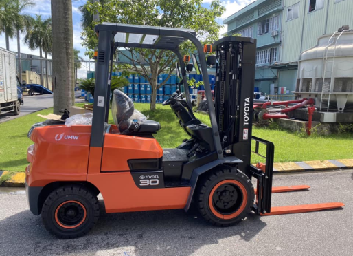 Dịch Vụ Cho Thuê Xe Nâng Dầu Tại Hà Nội – Chất Lượng Nhật Bản, Giá Cạnh Tranh
