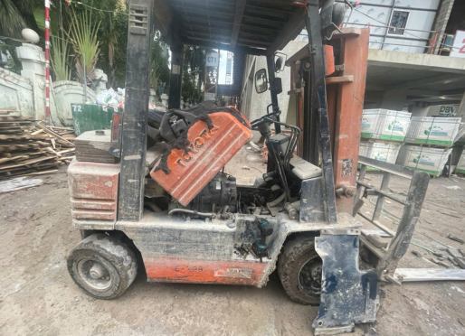 Xe nâng bị chết máy giữa ca làm - Gọi ai sửa nhanh nhất tại Hà Nội? | Xe Nâng Minh Khôi