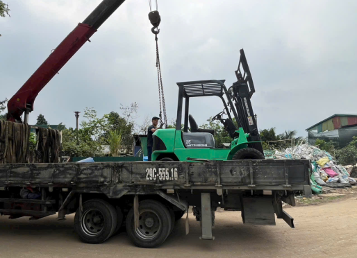 Xe nâng dầu xả khói đen – Dấu hiệu hư hỏng động cơ | Xe Nâng Minh Khôi