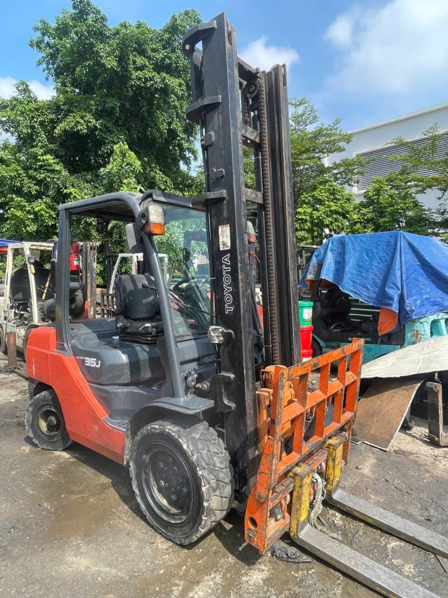 Cho thuê xe nâng tại Quốc Oai Hà Nội – Xe nâng Nhật phục vụ sản xuất và kho hàng