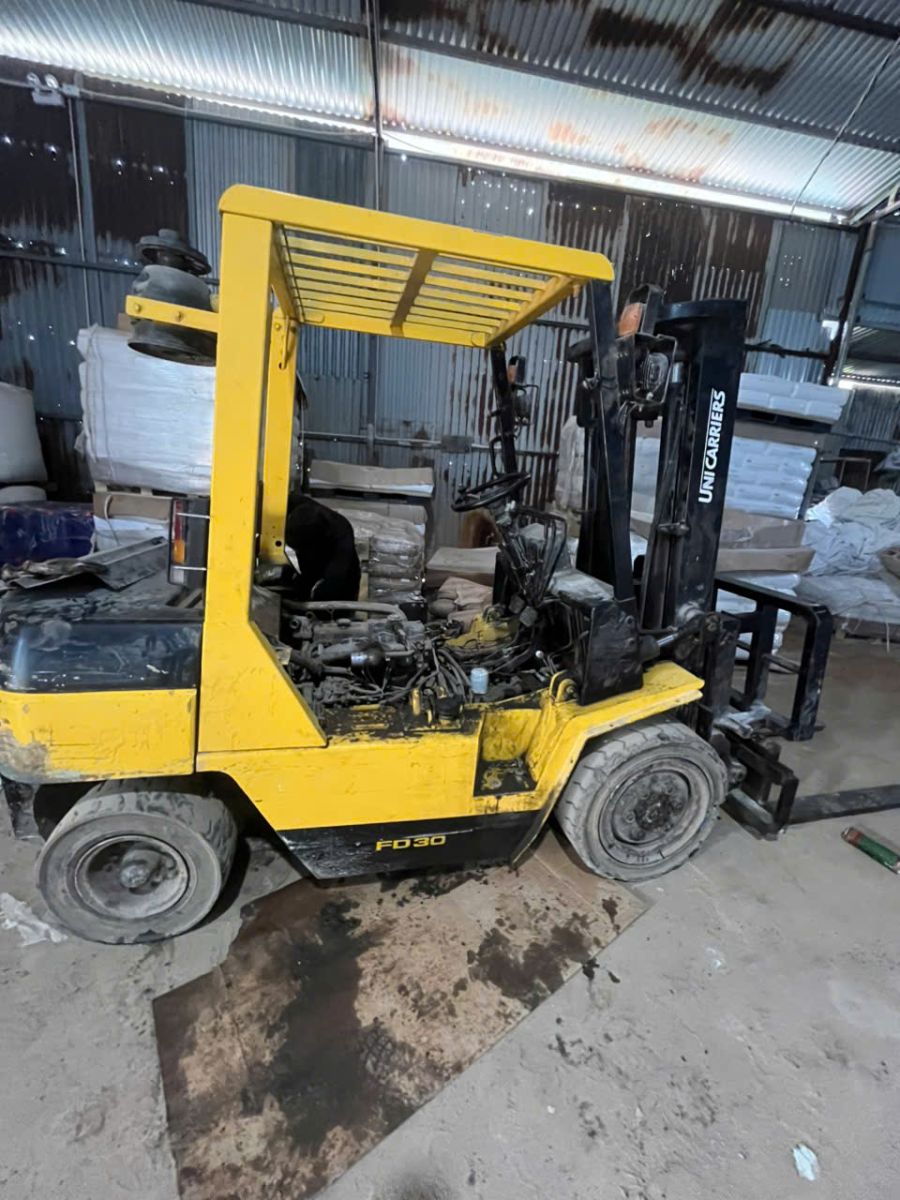 Thuê xe nâng điện 2 tấn tại Hà Nội – Giải pháp cho kho hàng và nhà máy