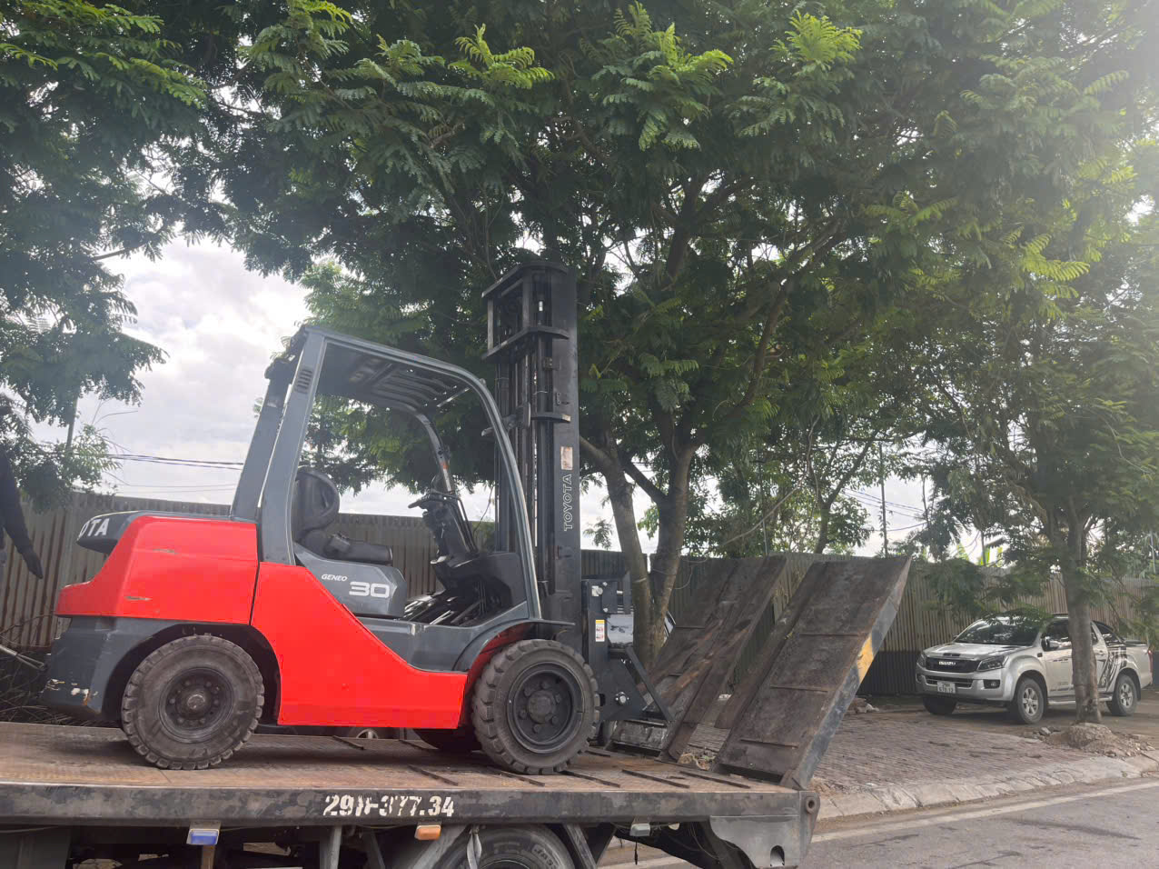 Thuê xe nâng ngắn hạn tại Hà Nội – Giải pháp nhanh khi xe nâng của doanh nghiệp gặp sự cố