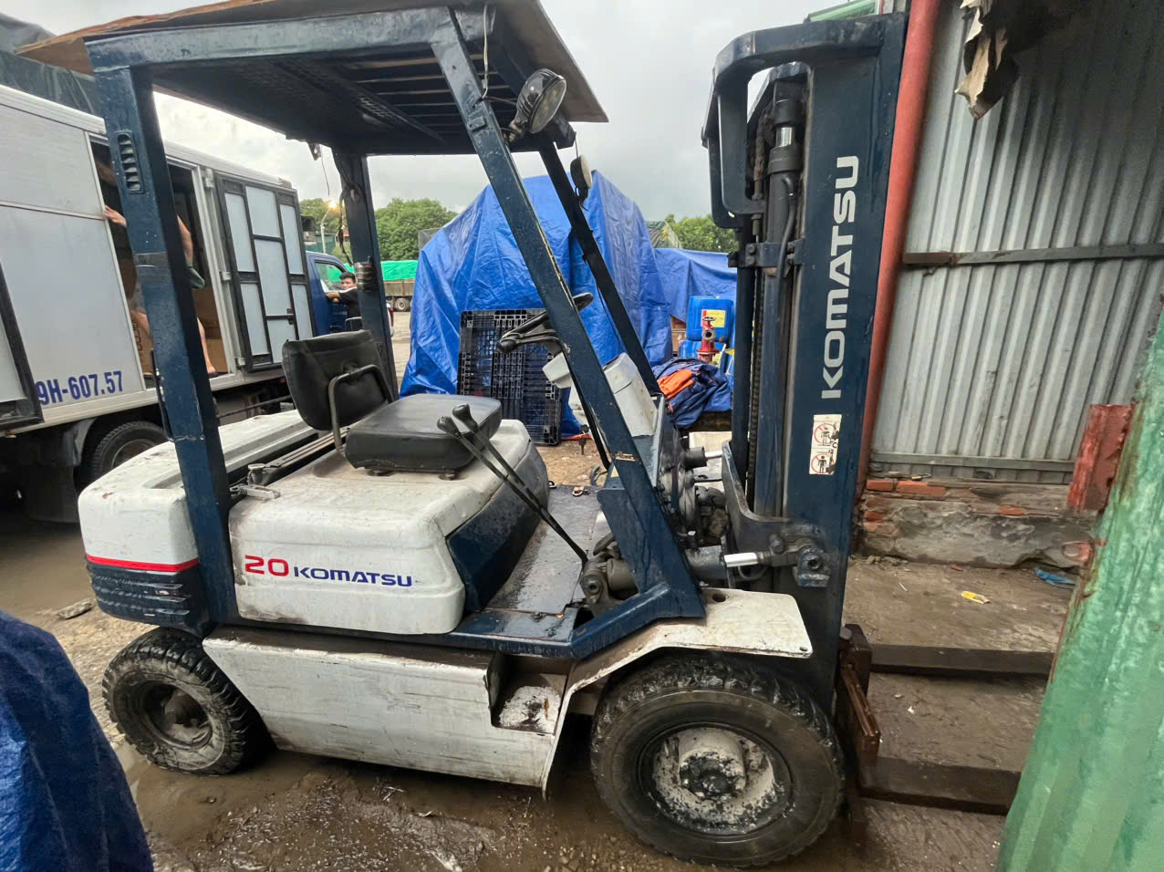 Sửa chữa xe nâng tại Sơn Tây Hà Nội – Kỹ thuật tận nơi cho kho xưởng