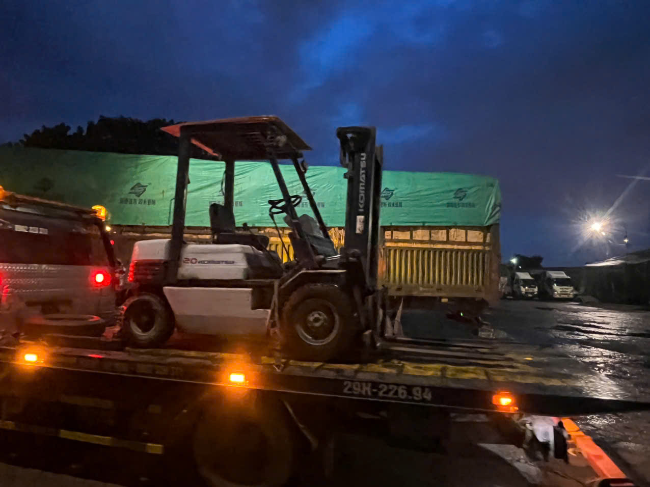 Sửa chữa xe nâng tại Sơn Tây Hà Nội – Kỹ thuật tận nơi cho kho xưởng