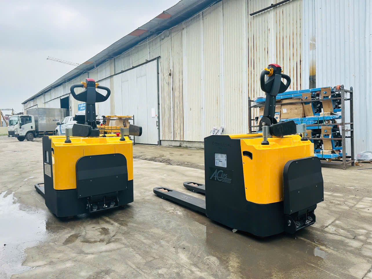 Cho thuê xe nâng tại Phú Xuyên Hà Nội – Đáp ứng nhu cầu nâng hạ hàng hóa