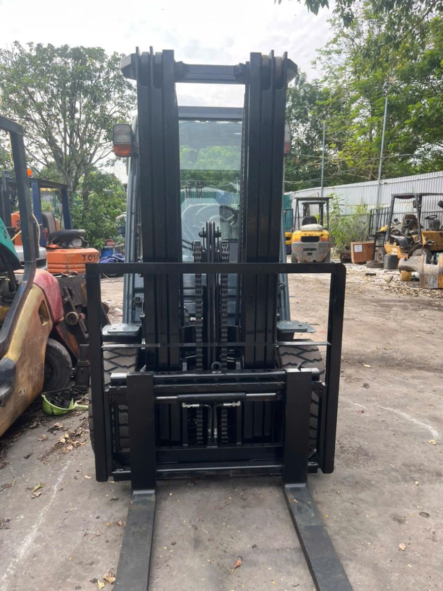Thu mua xe nâng cũ tại Hà Nội – Định giá tận nơi, hỗ trợ vận chuyển nhanh