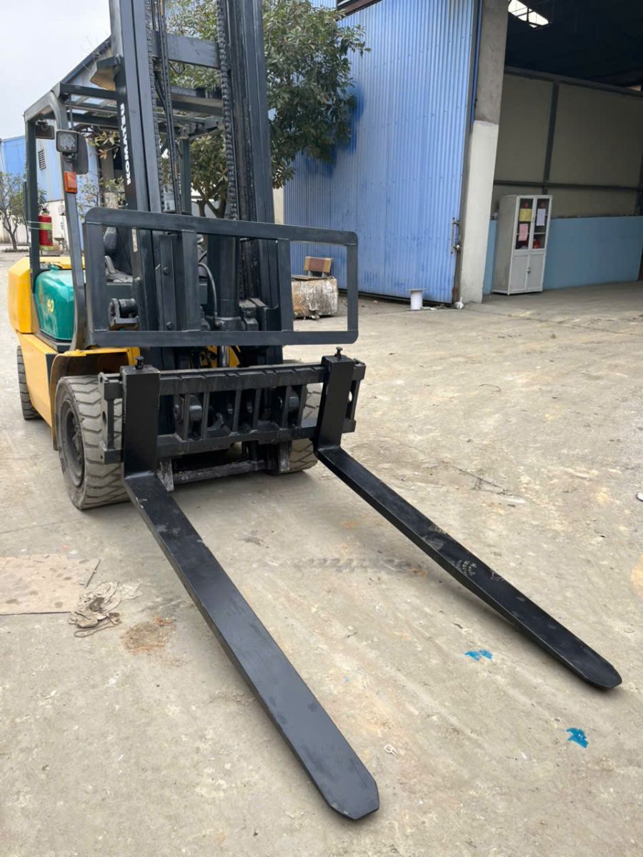 Giải pháp thuê xe nâng Nhật cho kho hàng tại Long Biên | Xe Nâng Minh Khôi