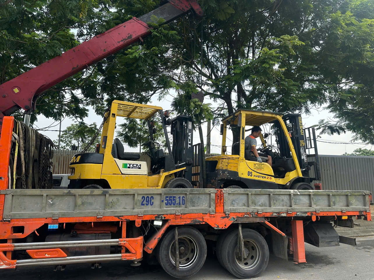 Sửa chữa xe nâng tại Chương Mỹ Hà Nội – Kiểm tra và khắc phục sự cố tận nơi