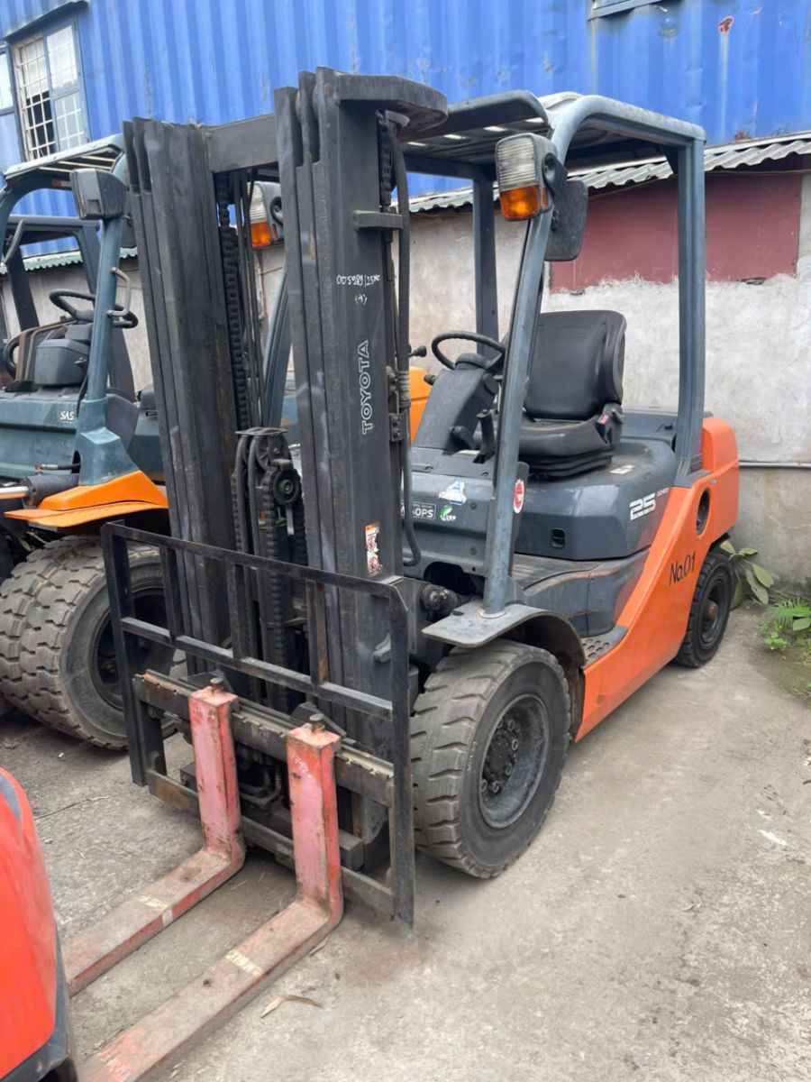 Dấu hiệu xe nâng cần kiểm tra ngay trước mùa cao điểm sản xuất