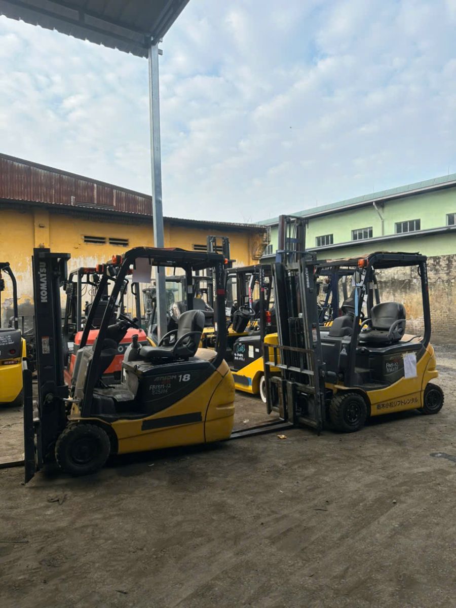 Khi xe nâng gặp sự cố trong giờ sản xuất tại KCN Nội Bài