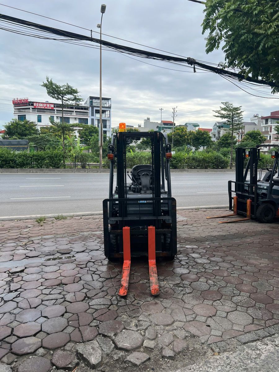 So sánh xe nâng Nhật Bãi nguyên bản và xe đã đại tu | Xe Nâng Minh Khôi