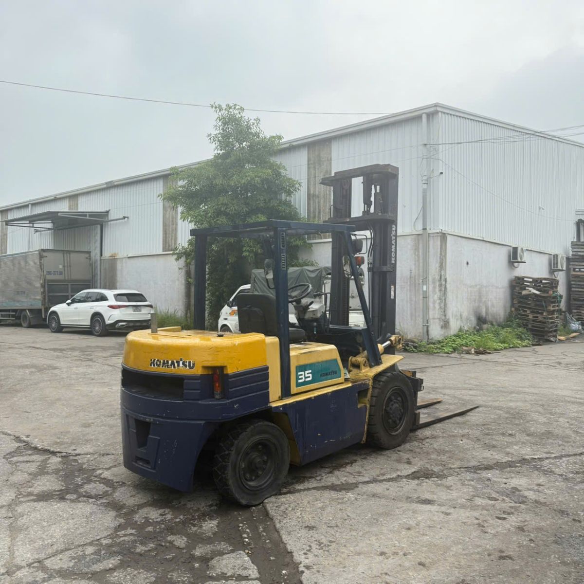 Sửa xe nâng tay tại Hà Nội – Dịch vụ tận nơi cho kho xưởng | Xe Nâng Minh Khôi