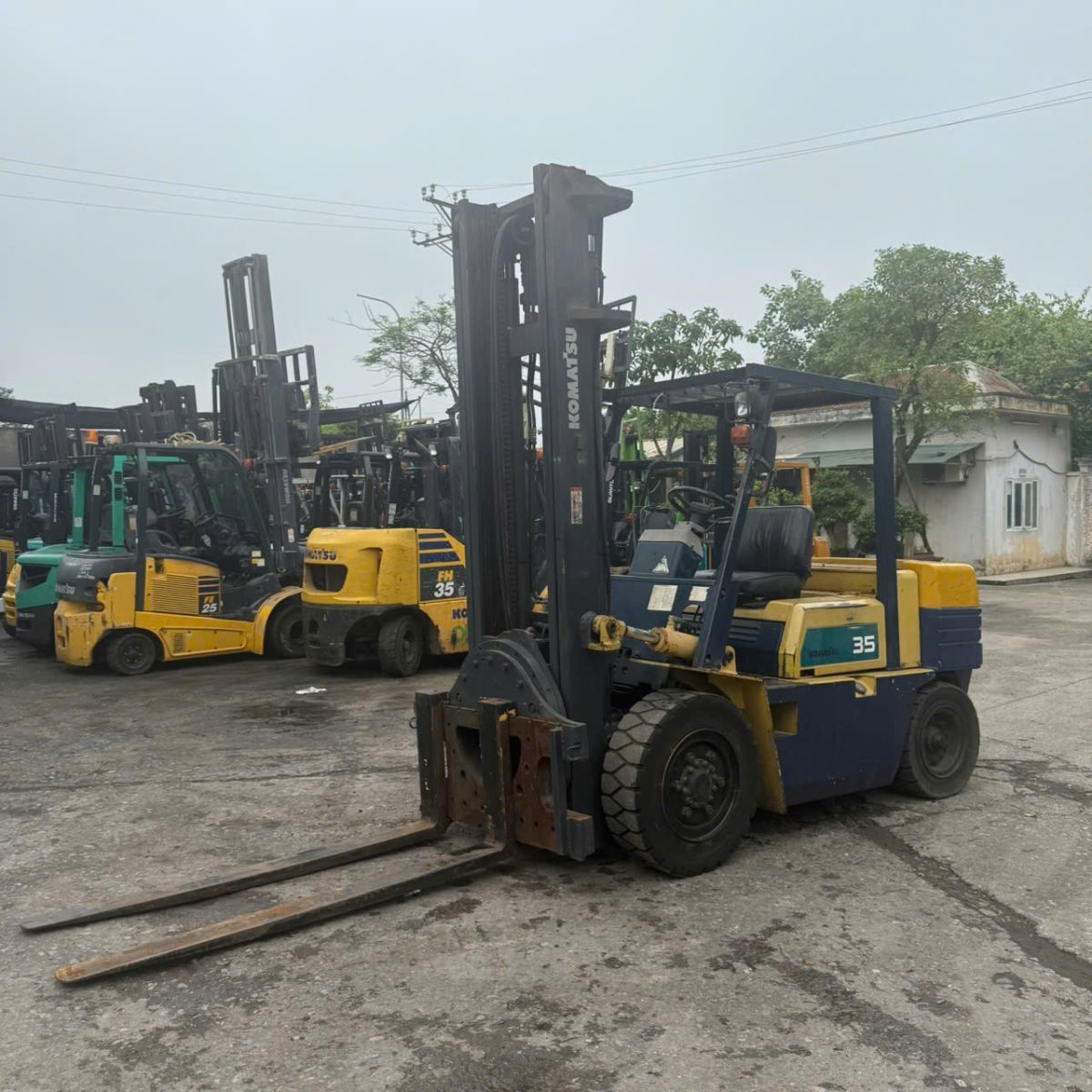 Xe nâng tay bị tụt càng – Nguyên nhân và cách xử lý | Xe Nâng Minh Khôi