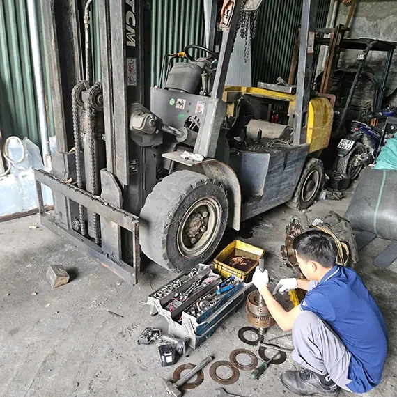 Cứu hộ và sửa chữa xe nâng tại KCN Thăng Long, Quang Minh, Sóc Sơn