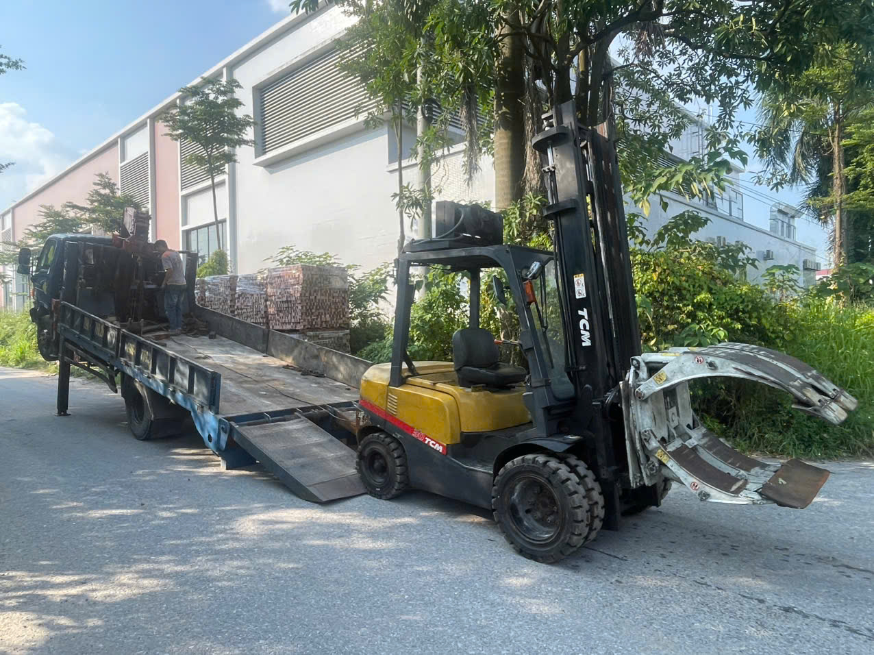 Tại sao xe nâng Nhật Bãi bị nóng máy và cách phòng chống hiệu quả