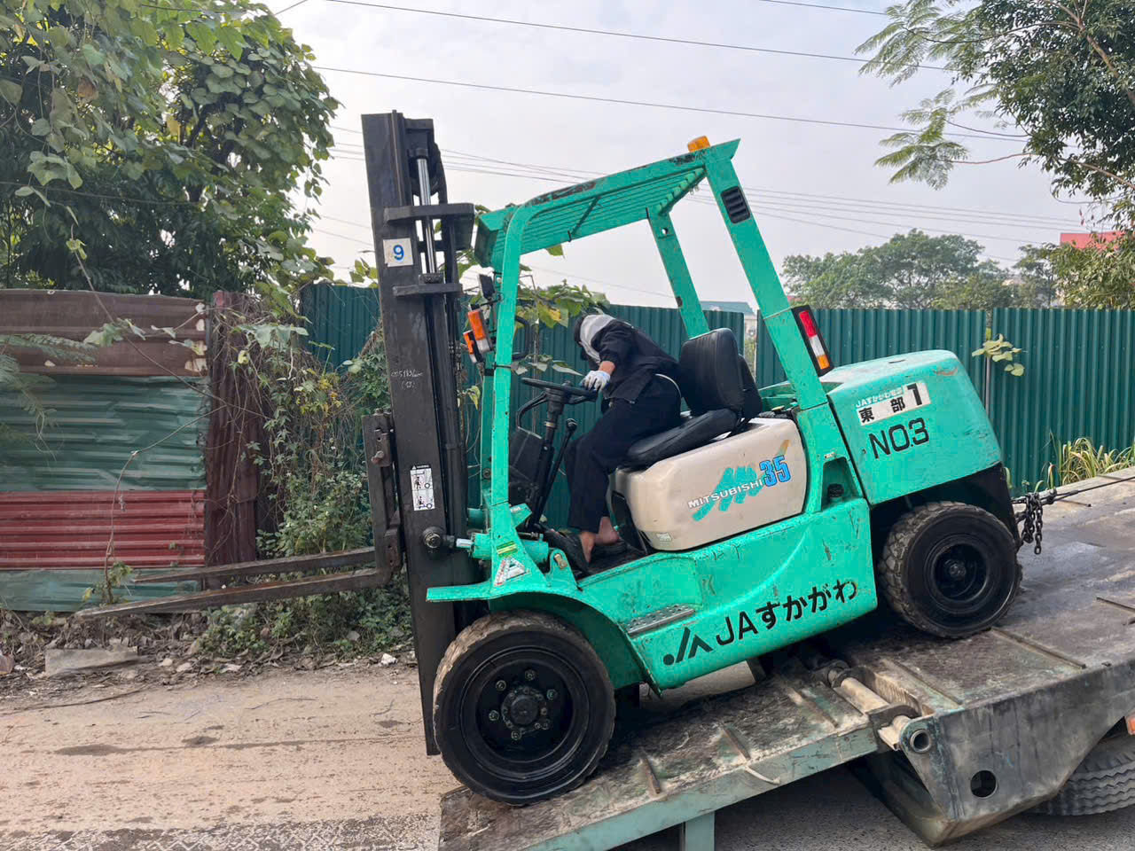 Xe nâng bị mất lái hoặc lái nặng 