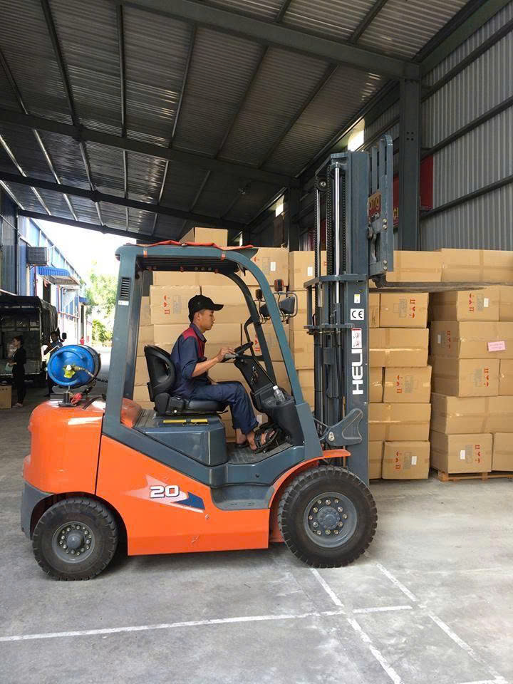 Ảnh sửa bo mạch xe nâng