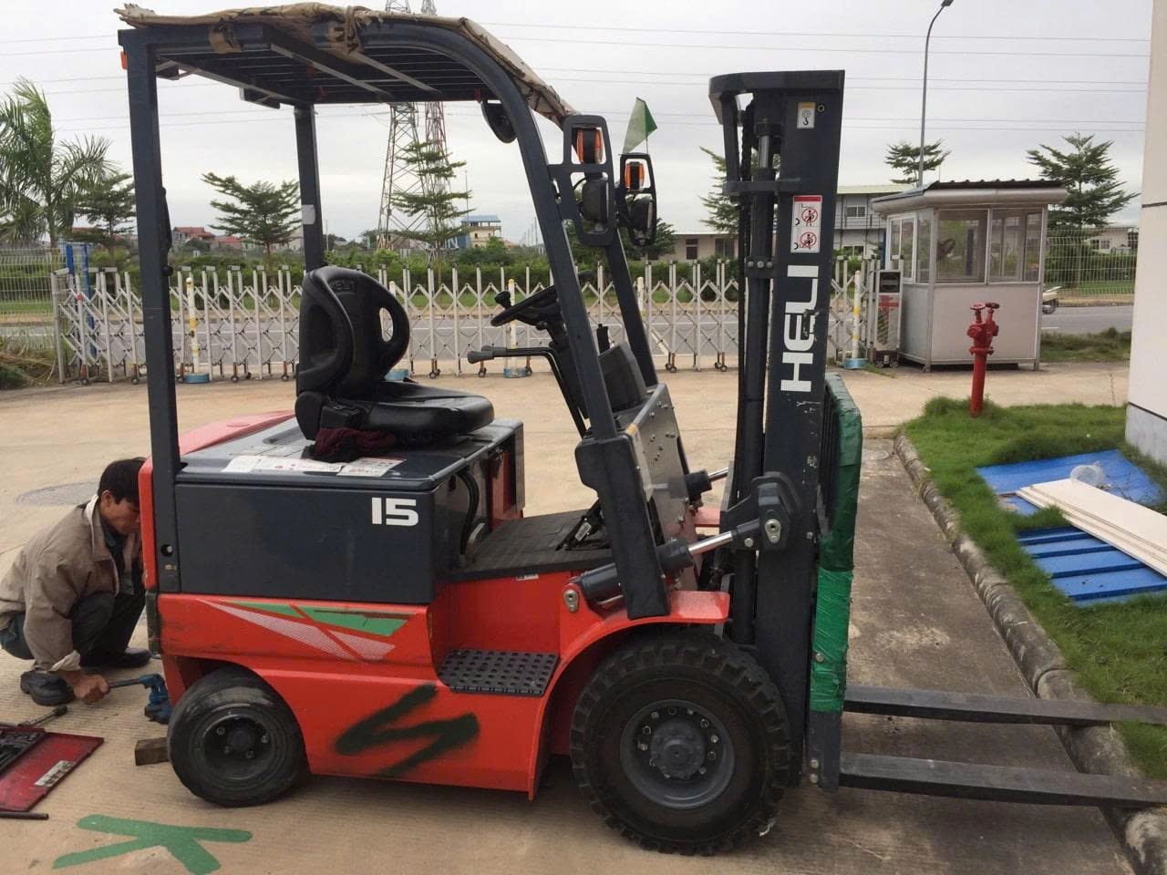 Sửa xe nâng Nhật Bãi Hưng Yên có mặt nhanh