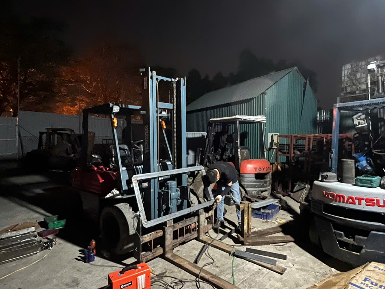 Xe nâng không khởi động được – Dịch vụ sửa chữa nhanh tại Hà Nội