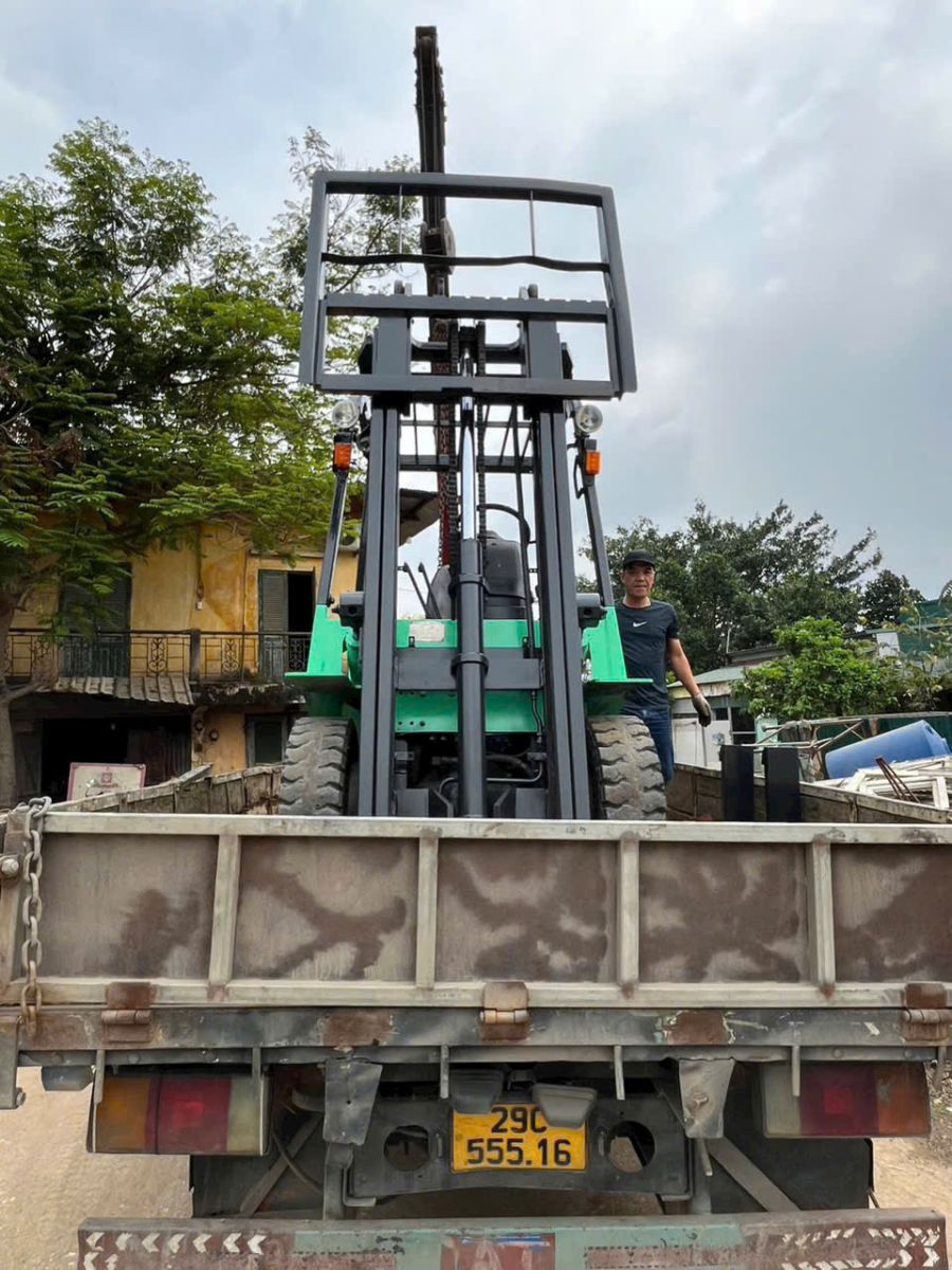 Sửa chữa xe nâng theo giờ tại Hà Nội – Giải pháp cho doanh nghiệp bận rộn