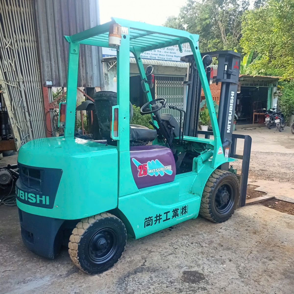 Sửa chữa xe nâng ở KCN Thăng Long II, Hưng Yên | Xe Nâng Minh Khôi