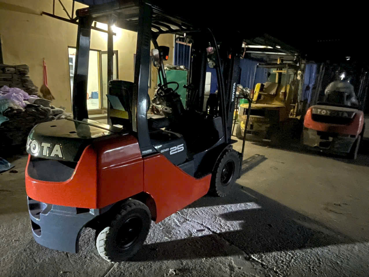 Sửa chữa xe nâng tại Thanh Trì, Hoàng Mai – Xe Nâng Minh Khôi