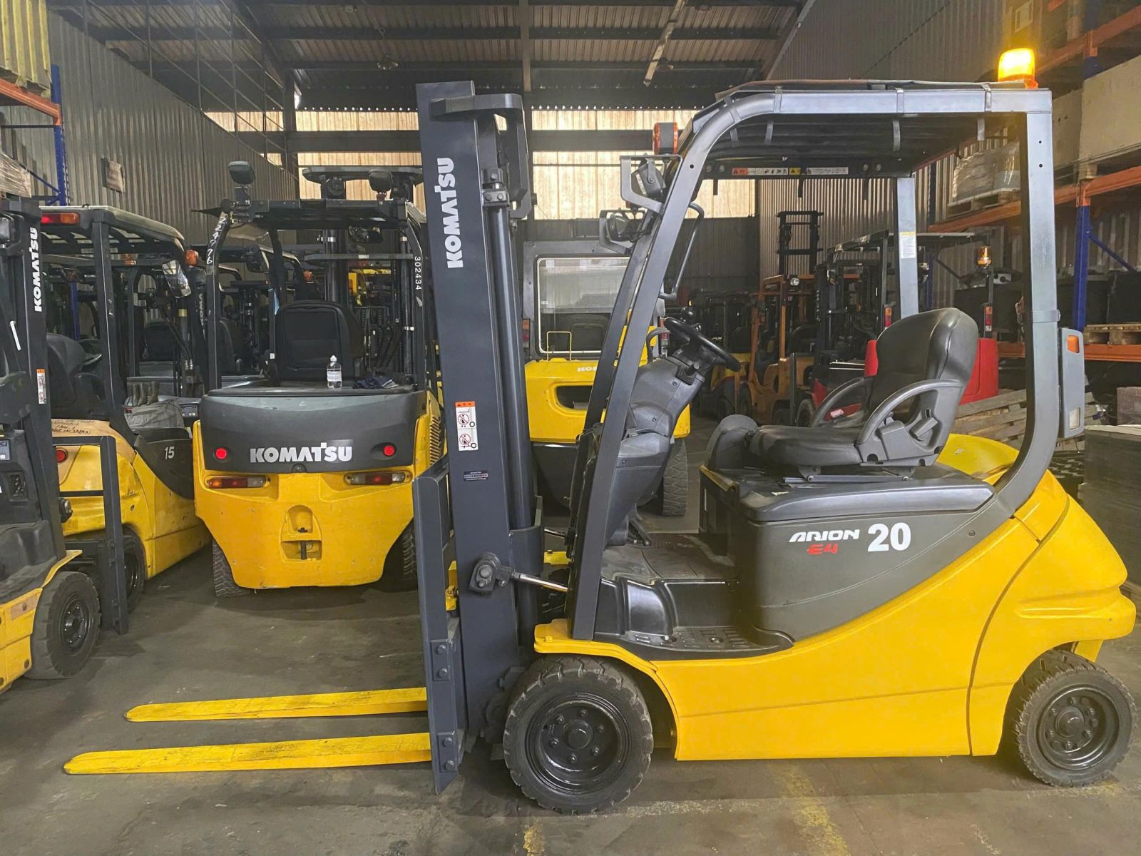 Xe nâng Nhật Bản cũ 