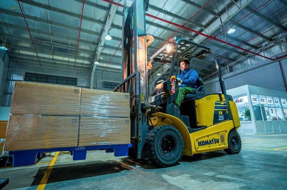 Xe nâng dầu 2 tấn chính hãng, giá tốt | Xe Nâng Minh Khôi