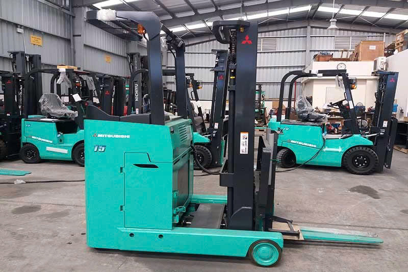 Ảnh xe vận hành trong kho hẹp